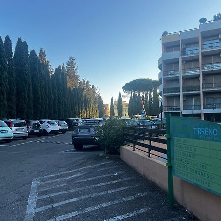 Parco Tirreno Hotel Rome Exterior photo