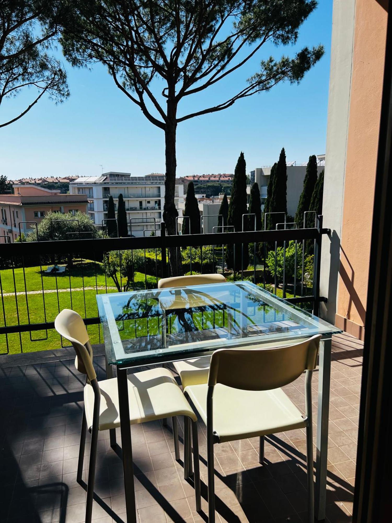 Parco Tirreno Hotel Rome Exterior photo