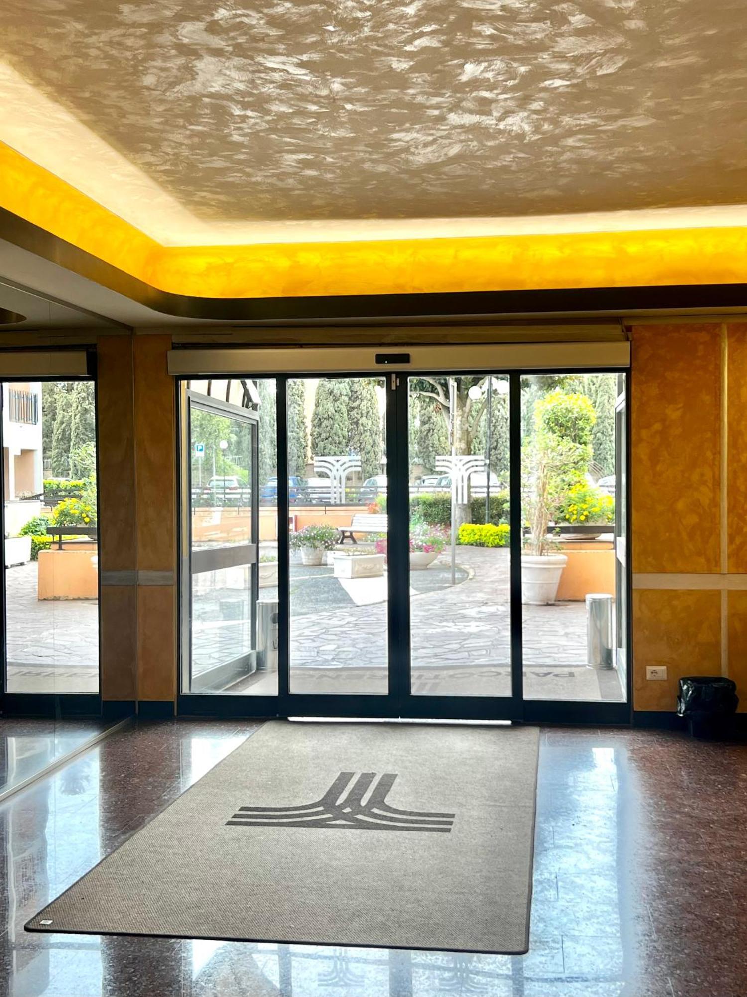 Parco Tirreno Hotel Rome Exterior photo